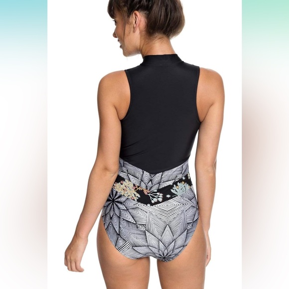 Roxy Pop Surf One Piece - L - Picture 4 of 11